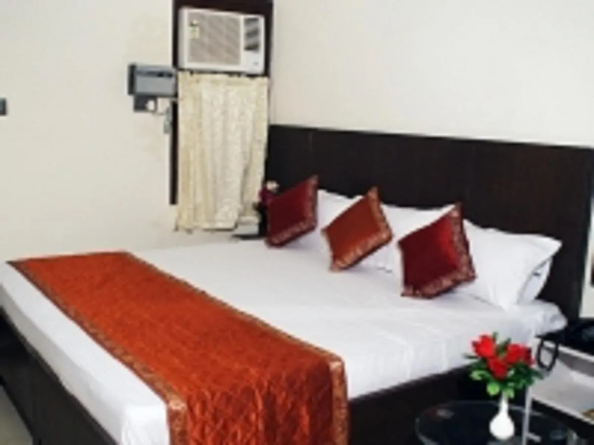 Hotel Prakash Palace Varanasi
